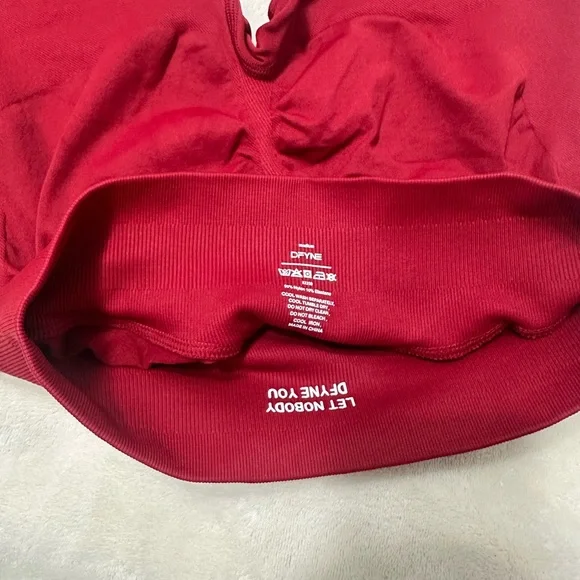 Dfyne crimson red leggings impact size medium - Picture 3 of 3